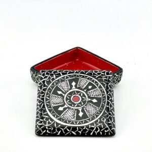 Jewelry box in historical design 3