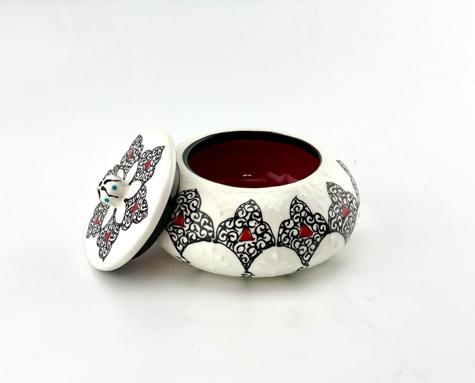 Jewelry box in symmetric design - Image 5