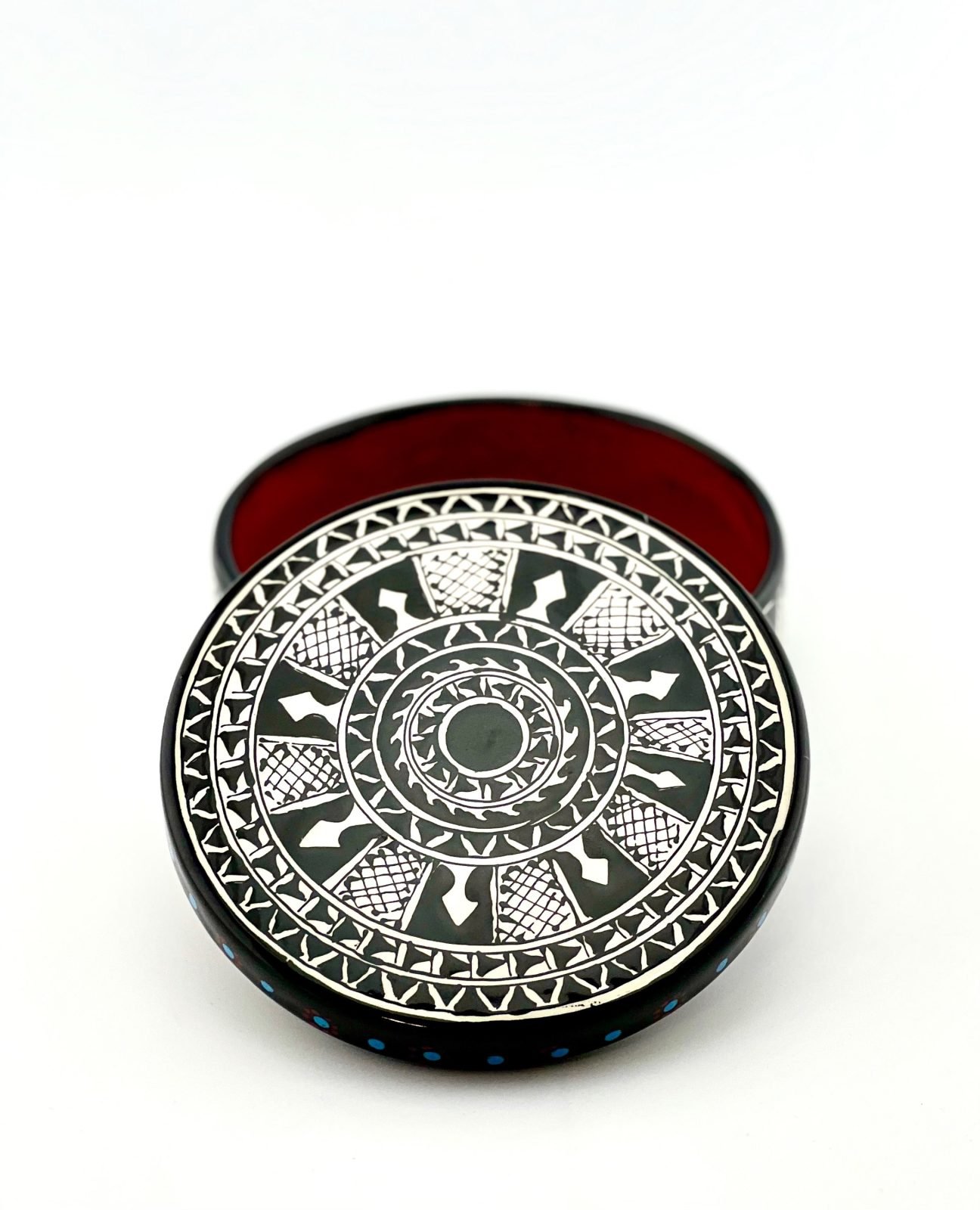 Jewelry box in historical design - Image 5