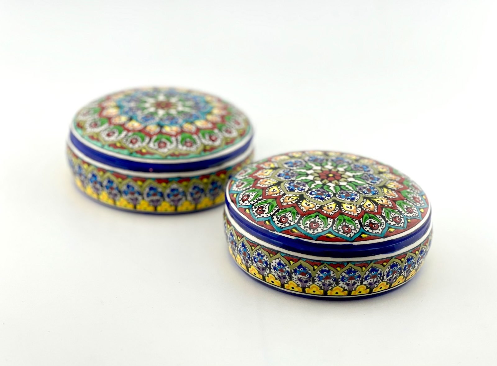 Round jewelry box in my special garden design - Image 7