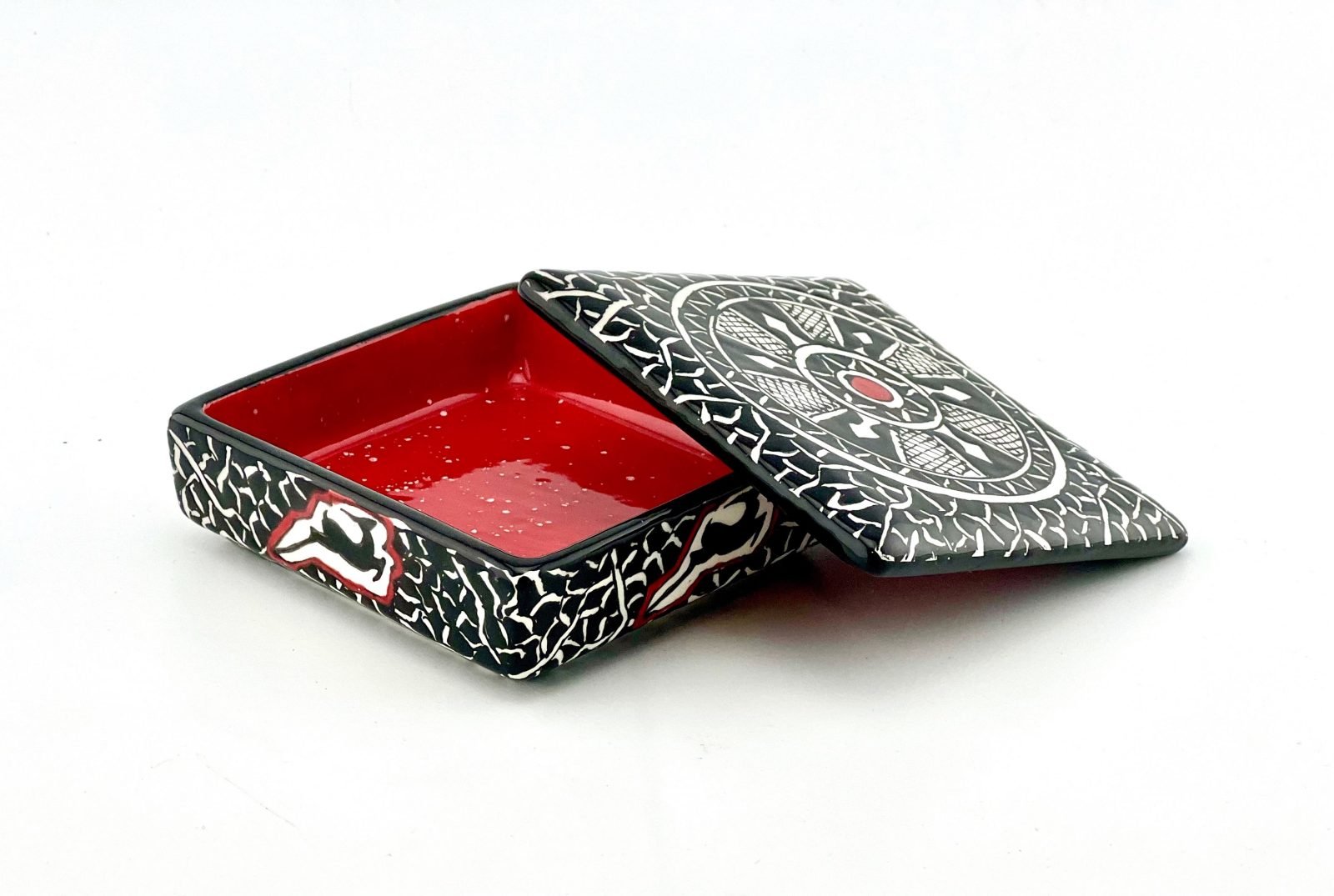 Jewelry box in historical design 3 - Image 4