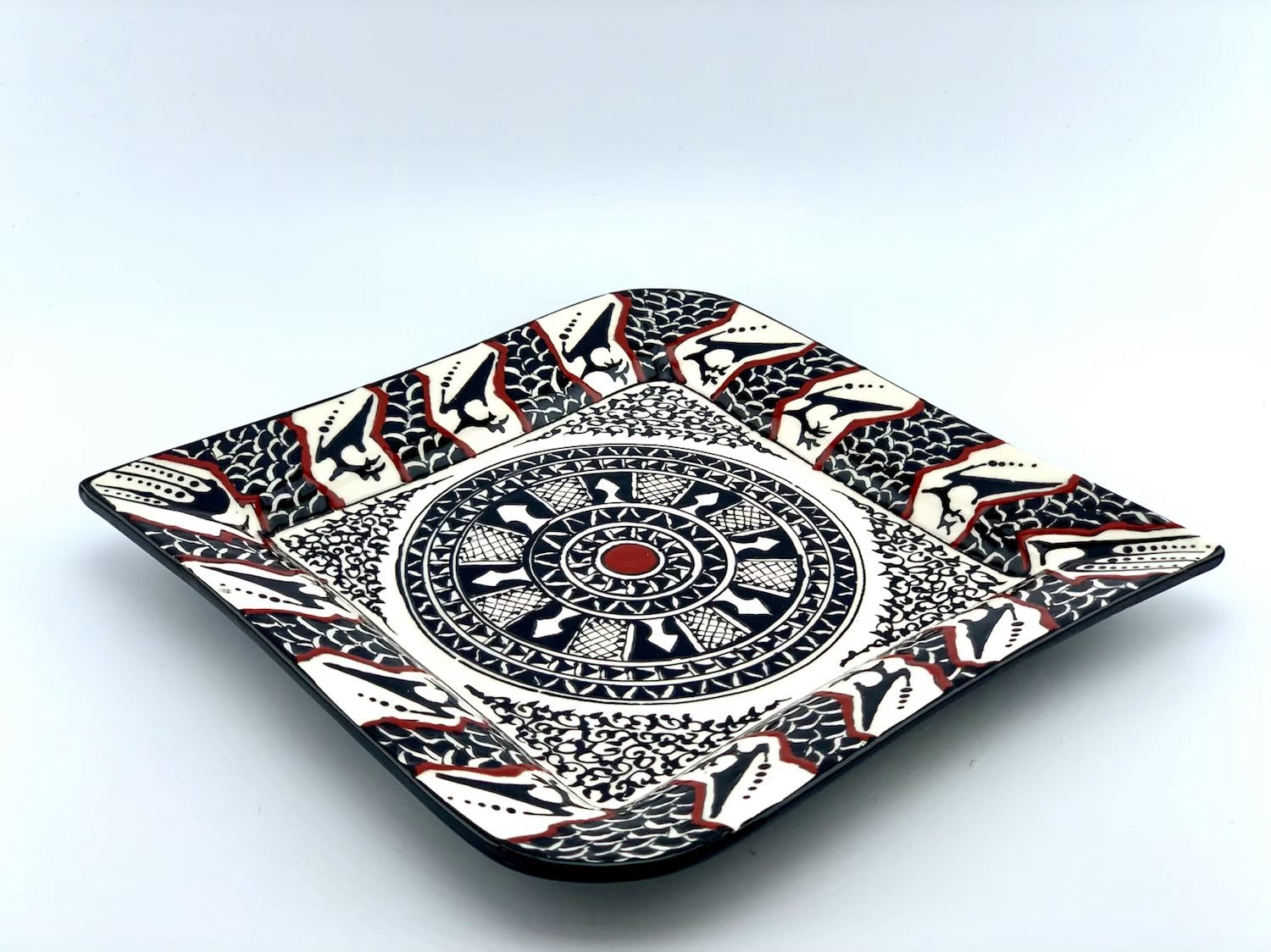 Historical designed plate - Image 4