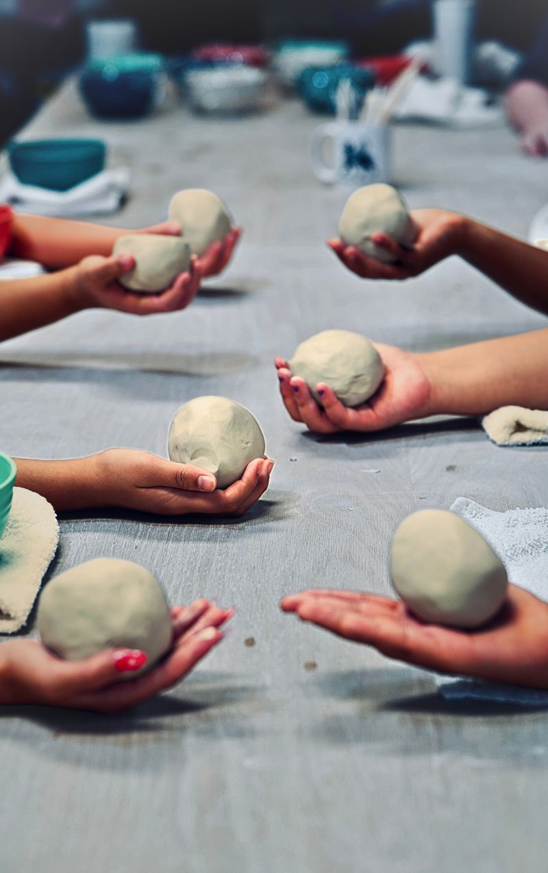 hand bulding party